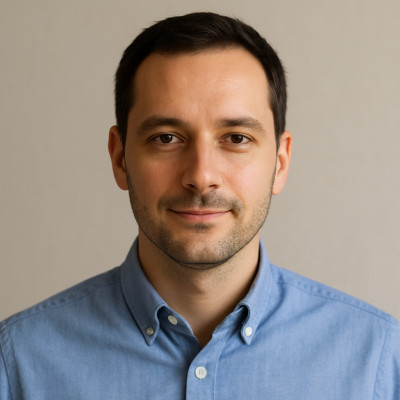 Stefan W.