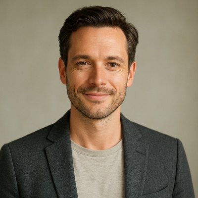 Maximilian K.